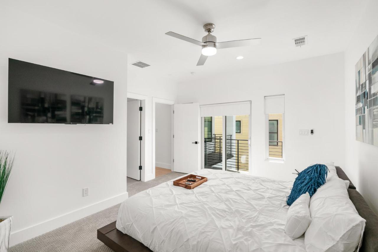 Dallas Luxury Modern House By Dallas Love Airport ภายนอก รูปภาพ